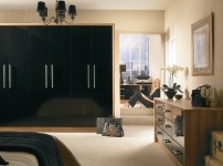 Duleek Black Gloss and Light Tiepolo end panels and worktop